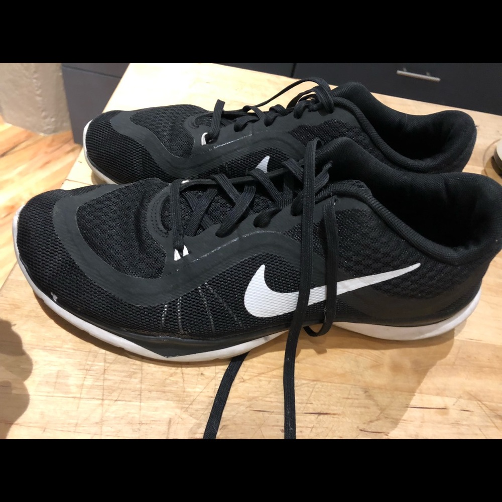 Nike shoes size 10